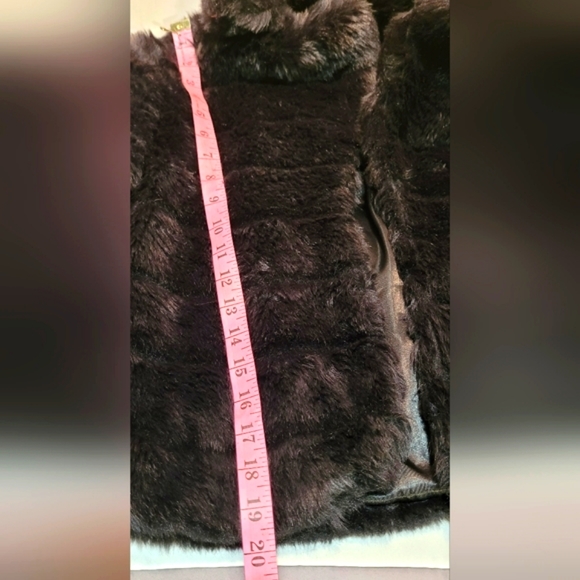 Blendshe cropped black faux fun fur jacket size L - Picture 9 of 11